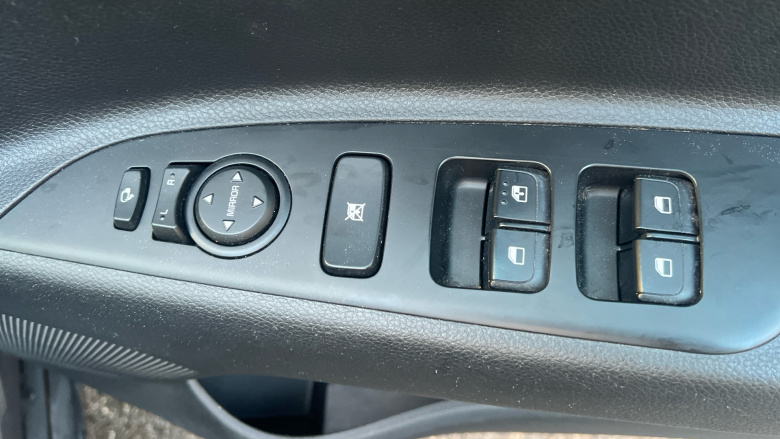 Kia Stonic 1.0T GDi 99 2 5dr DCT Petrol Estate